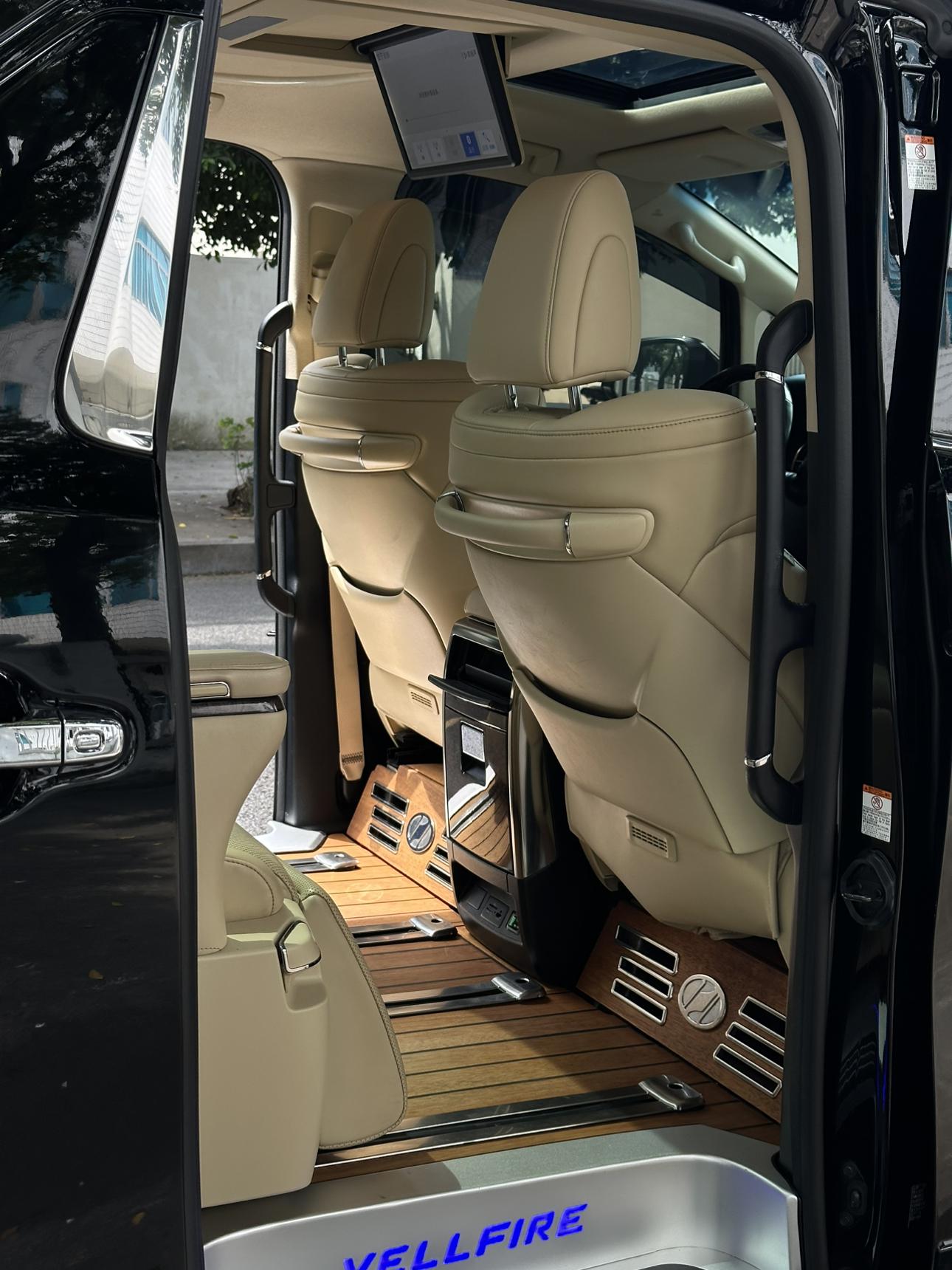 Toyota Vellfire 2021 thumb 6