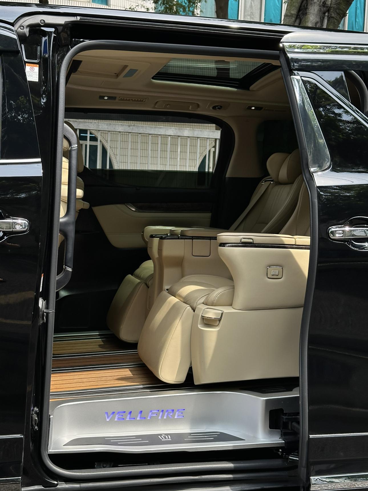 Toyota Vellfire 2021 thumb 12