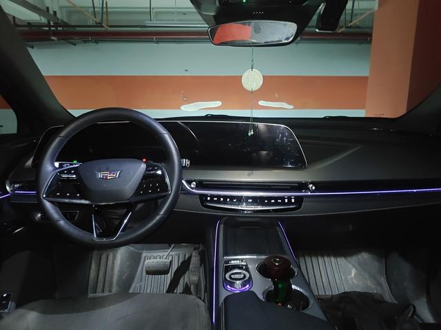 Cadillac XT5 2025 thumb 8