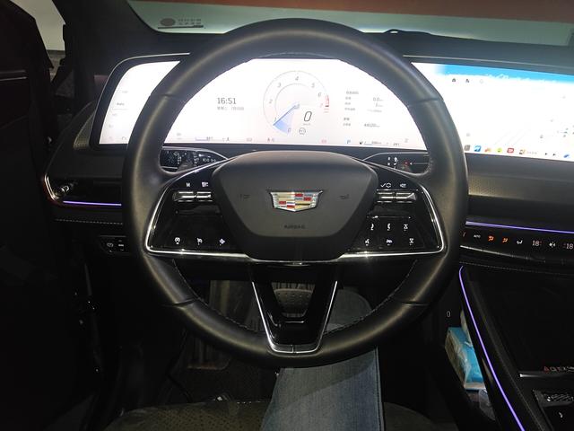 Cadillac XT5 2025 thumb 9
