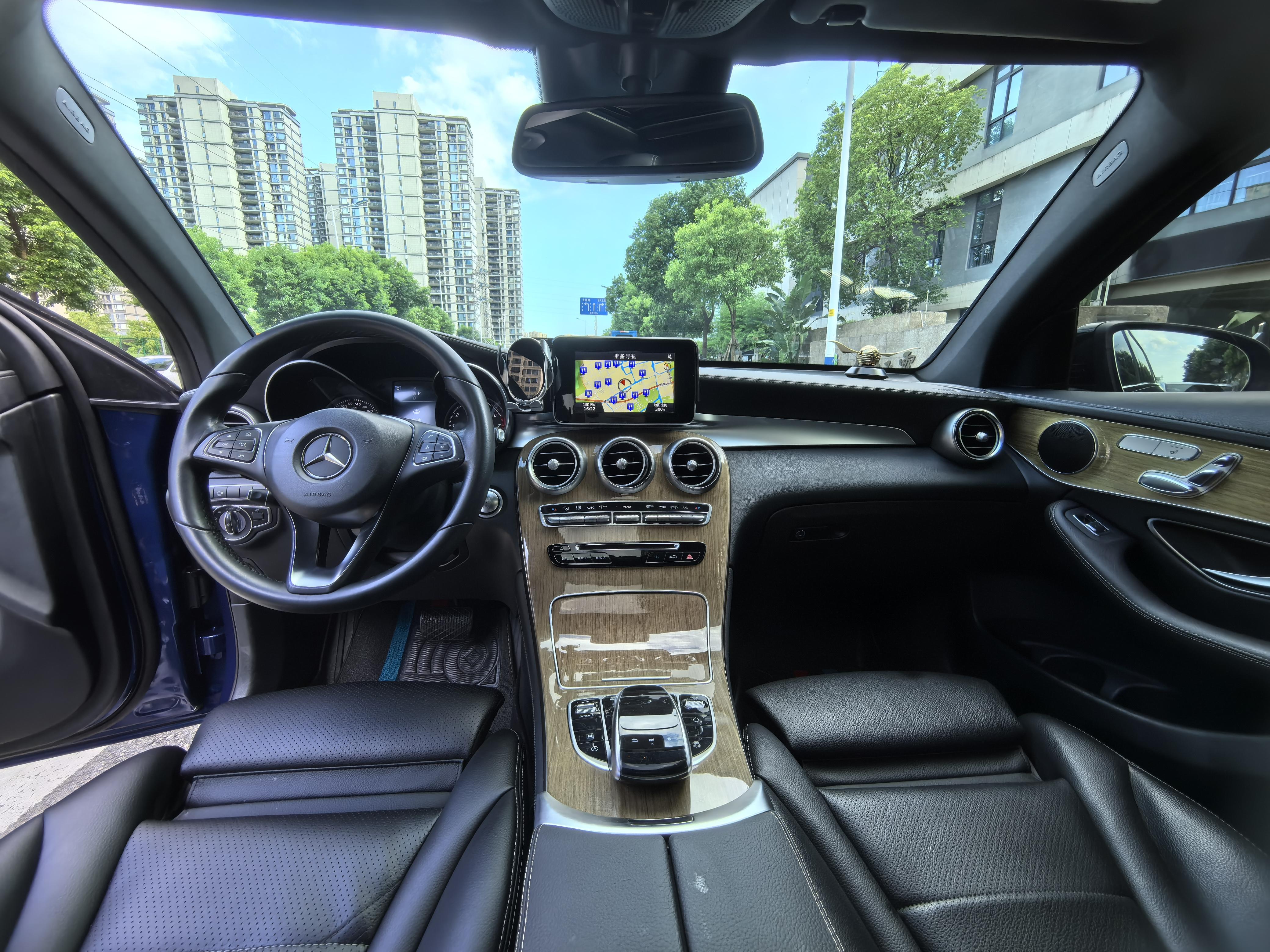 Mercedes-Benz GLC 2017 thumb 7