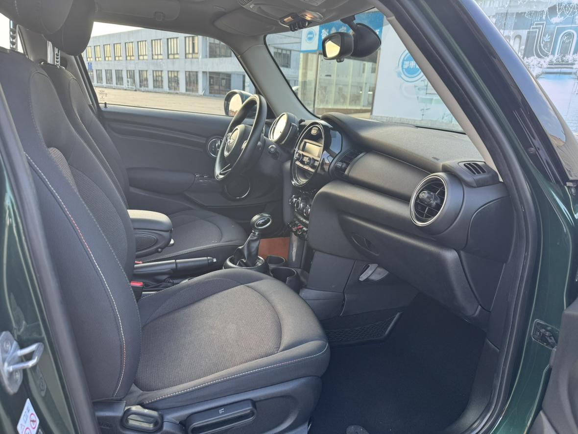 Mini Hatch 2016 thumb 8
