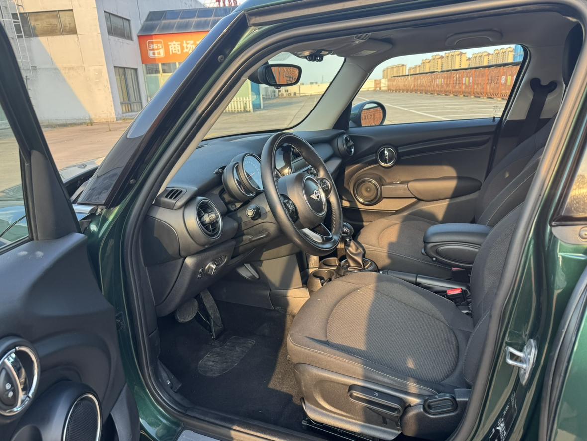 Mini Hatch 2016 thumb 11
