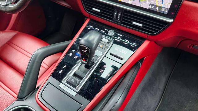 Porsche Cayenne 2020 thumb 11