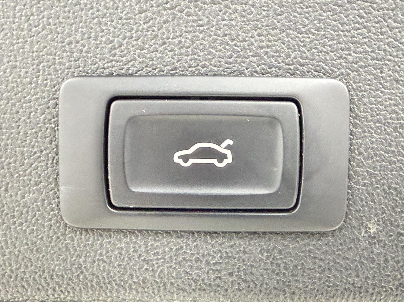 Audi A3 2023 thumb 5