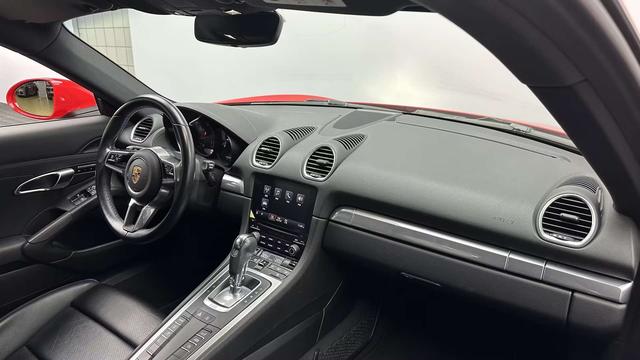 Porsche 718 2020 thumb 8