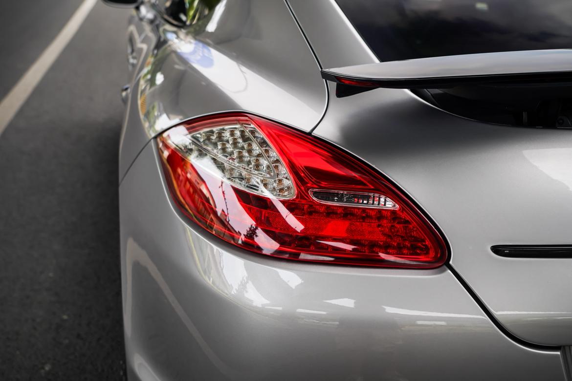 Porsche Panamera 2012 thumb 9