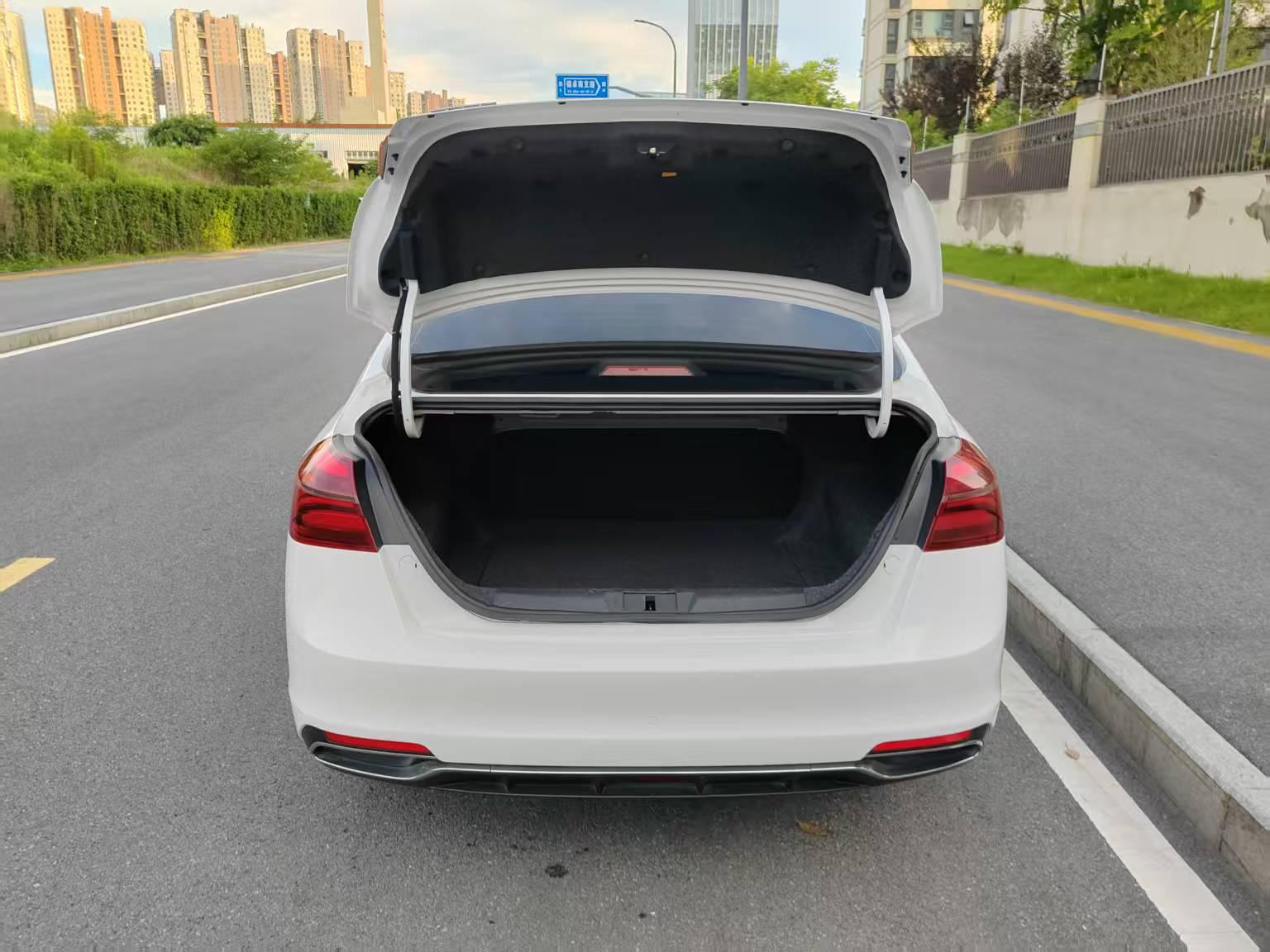 Geely Emgrand 2020 thumb 12