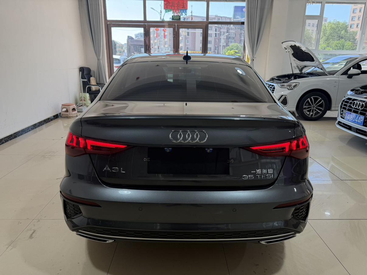 Audi A3 2023 thumb 3