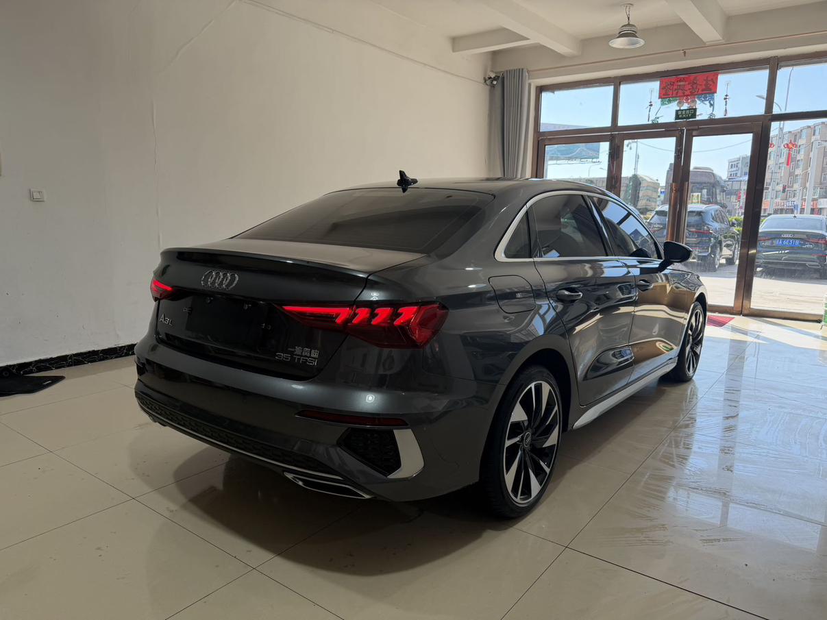 Audi A3 2023 thumb 4