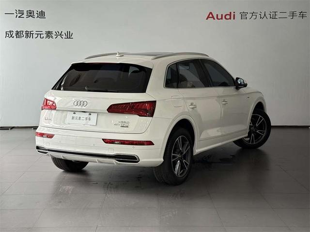Audi Q5 2018 thumb 2