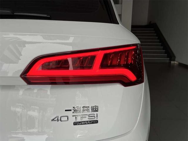 Audi Q5 2018 thumb 5