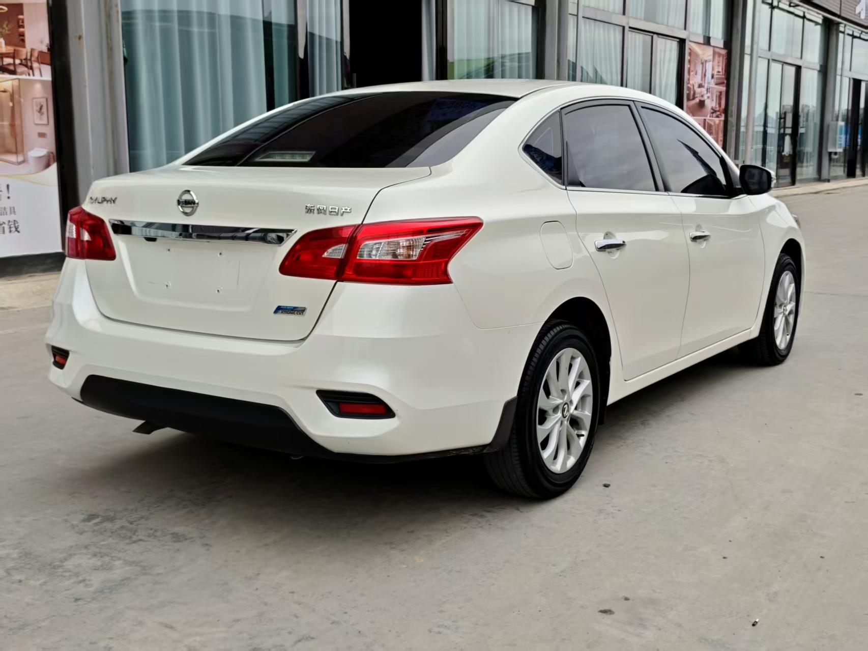 Nissan Sylphy 2018 thumb 4