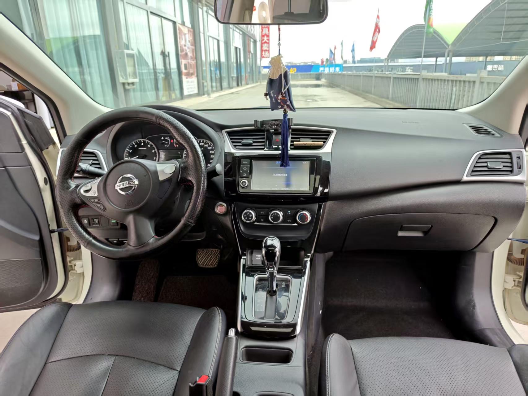 Nissan Sylphy 2018 thumb 5