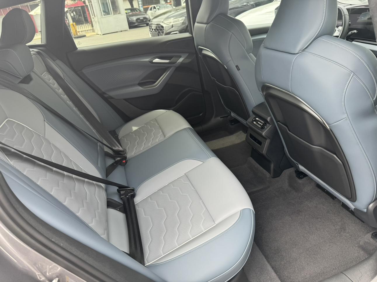 Audi Q6L e-tron 2026 thumb 7