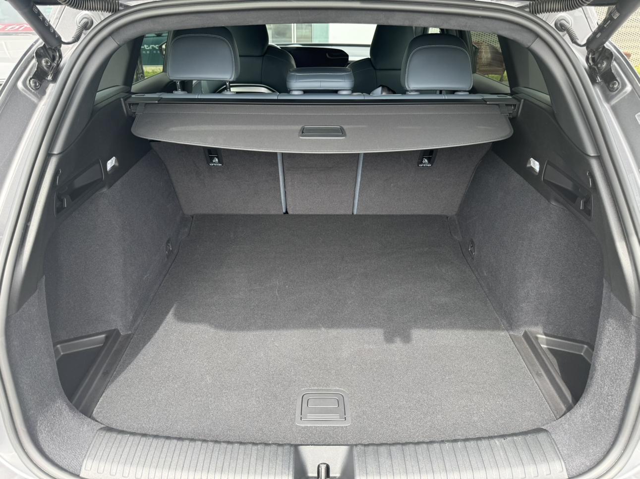 Audi Q6L e-tron 2026 thumb 8