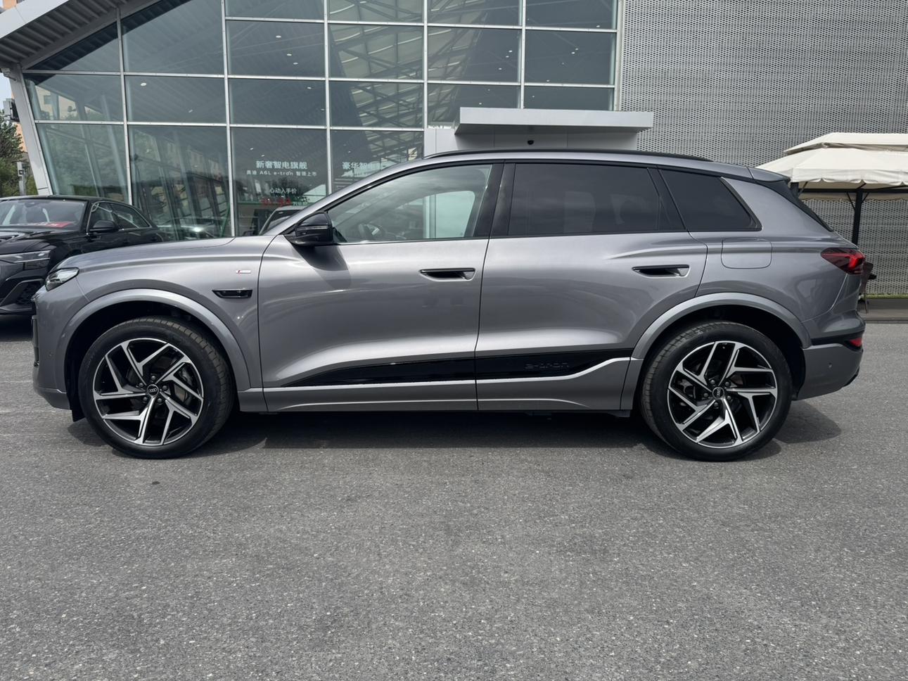 Audi Q6L e-tron 2026 thumb 11