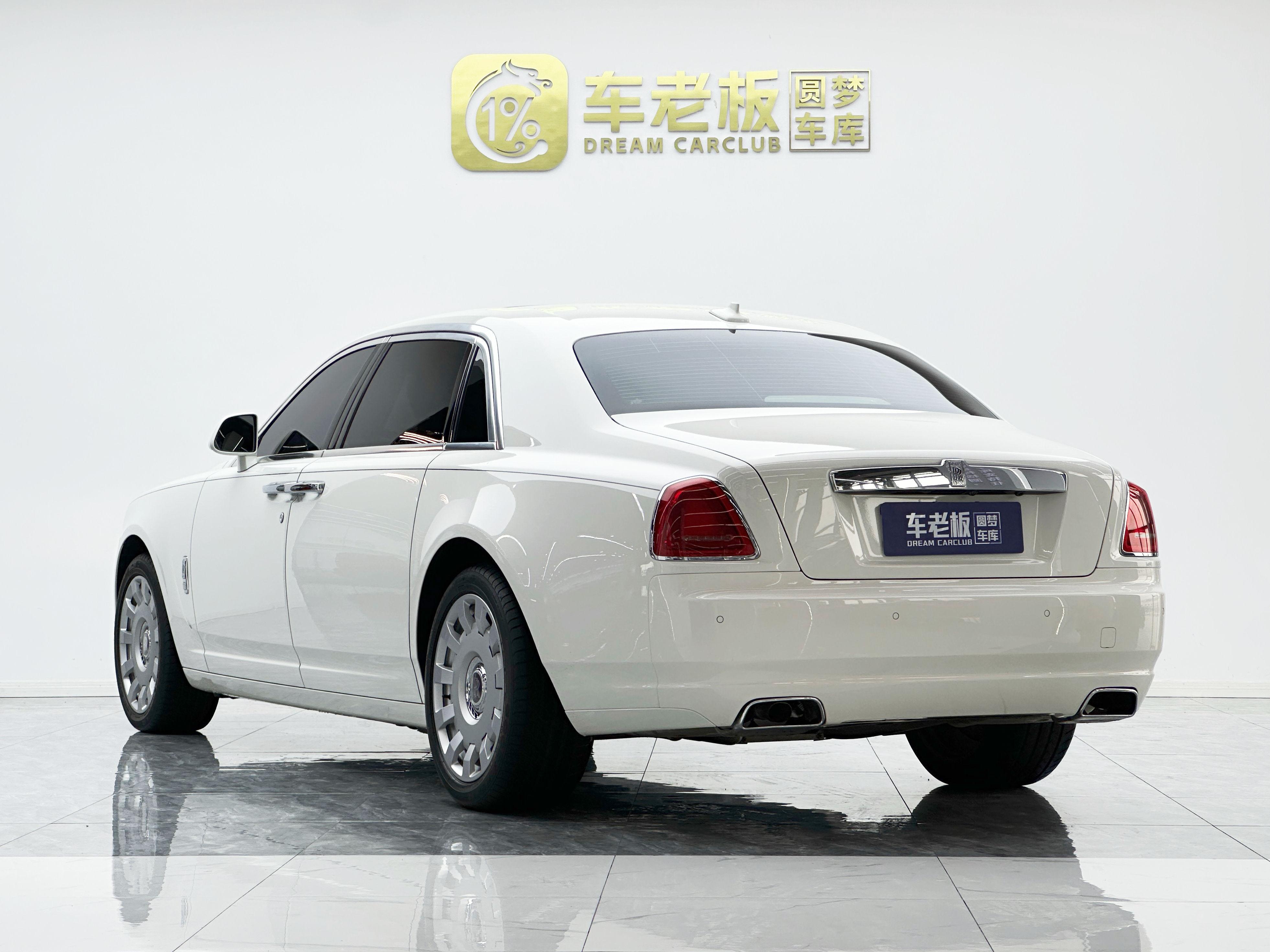 Rolls-Royce Ghost 2012 thumb 2