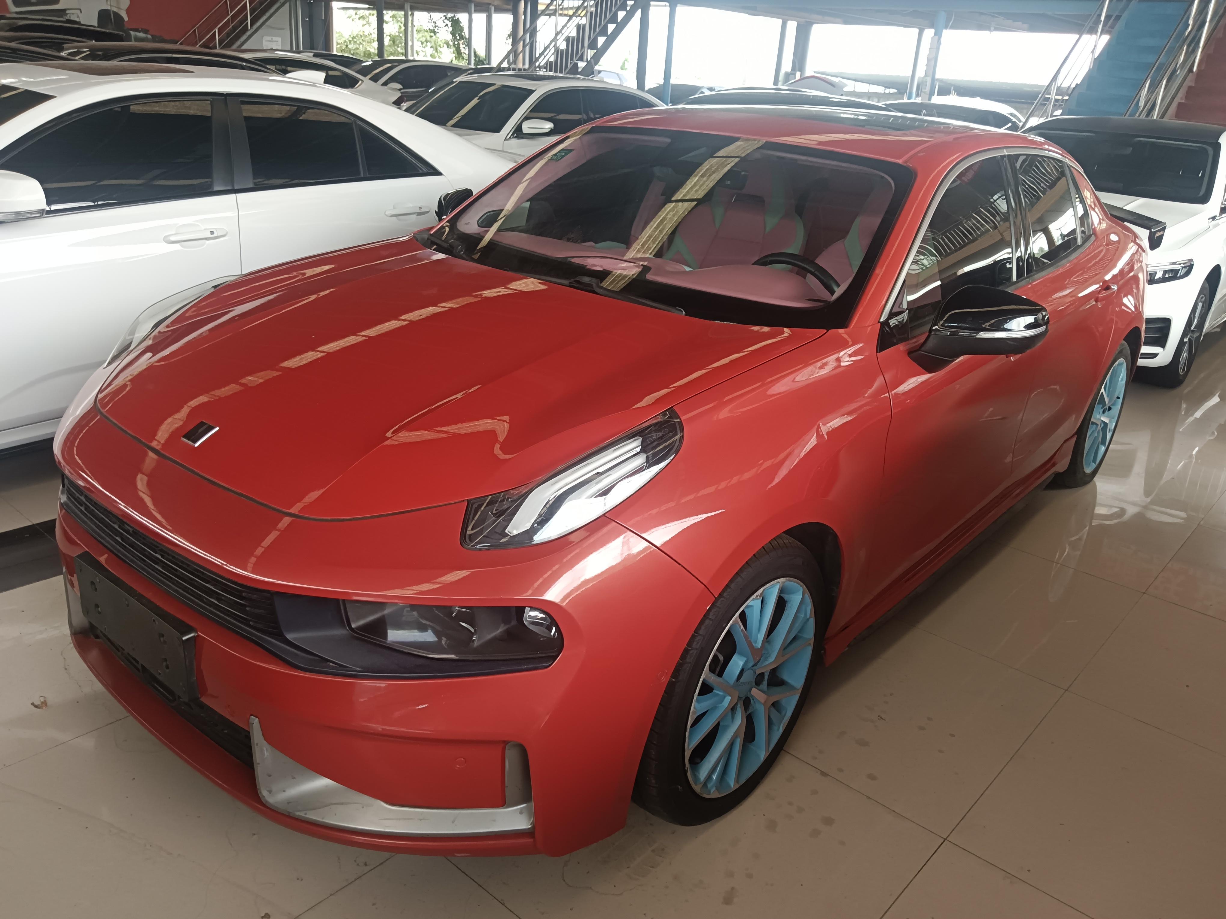 Lynk & Co 03 2019 thumb 8