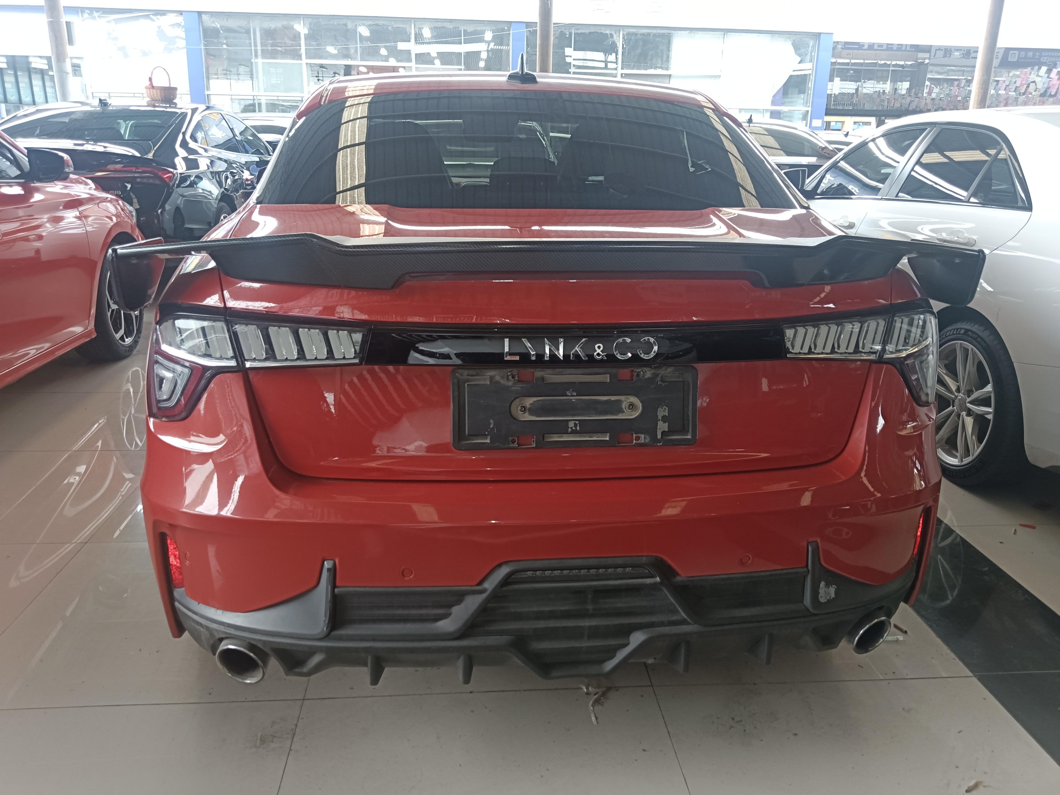 Lynk & Co 03 2019 thumb 12