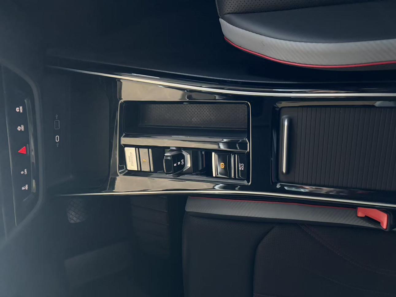 Volkswagen Lamando 2023 thumb 3