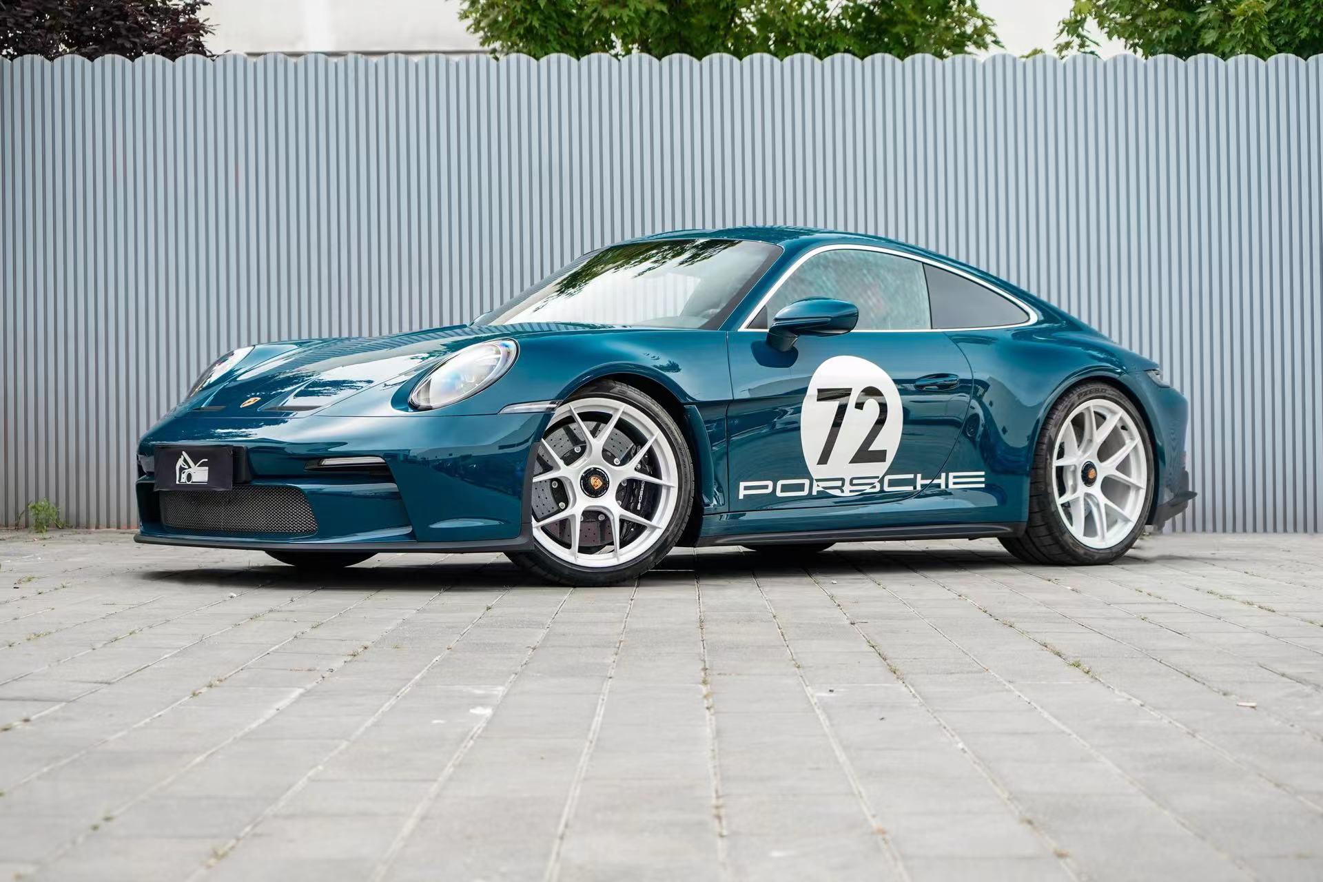 Porsche 911 2024 thumb 7
