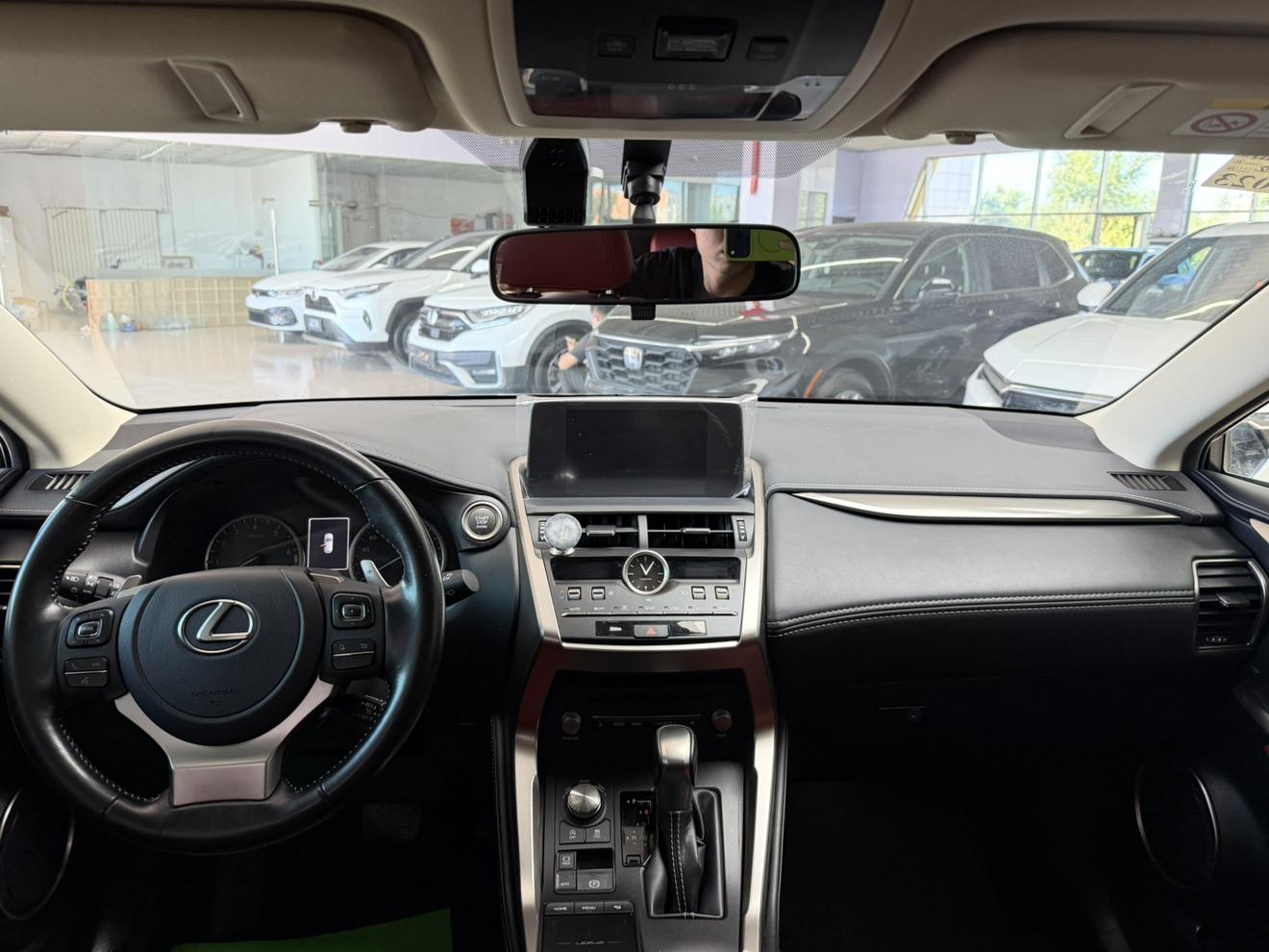 Lexus NX 2020 thumb 9