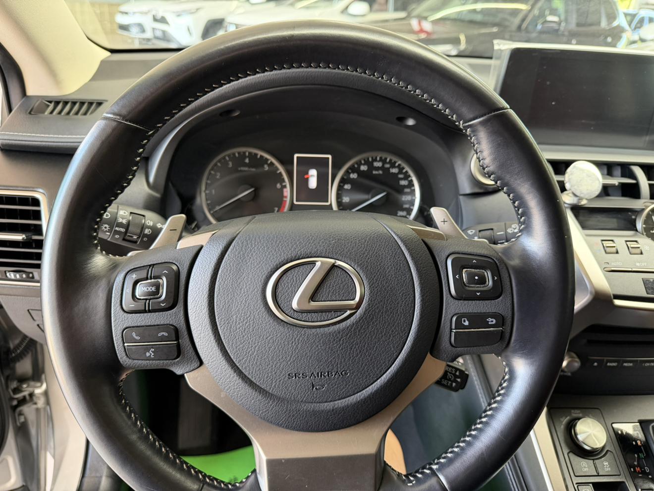 Lexus NX 2020 thumb 12
