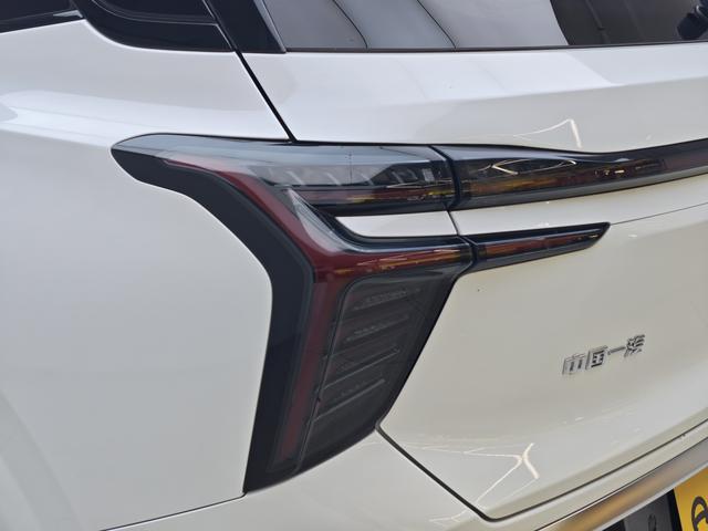 Hongqi HS3 2023 thumb 11