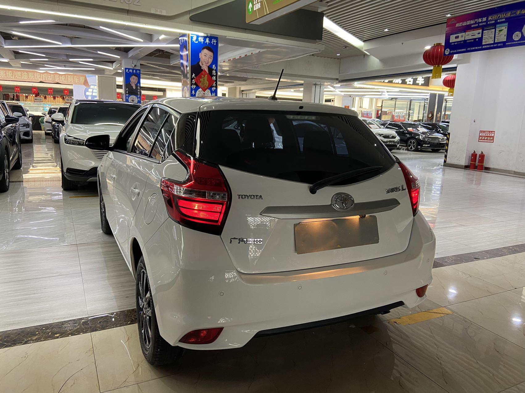 Toyota Yaris 2022 thumb 2
