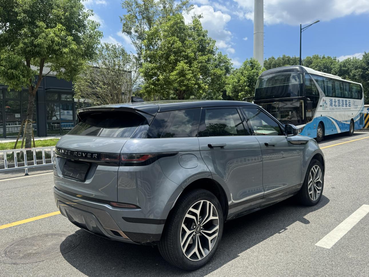 Land Rover Evoque 2020 thumb 4