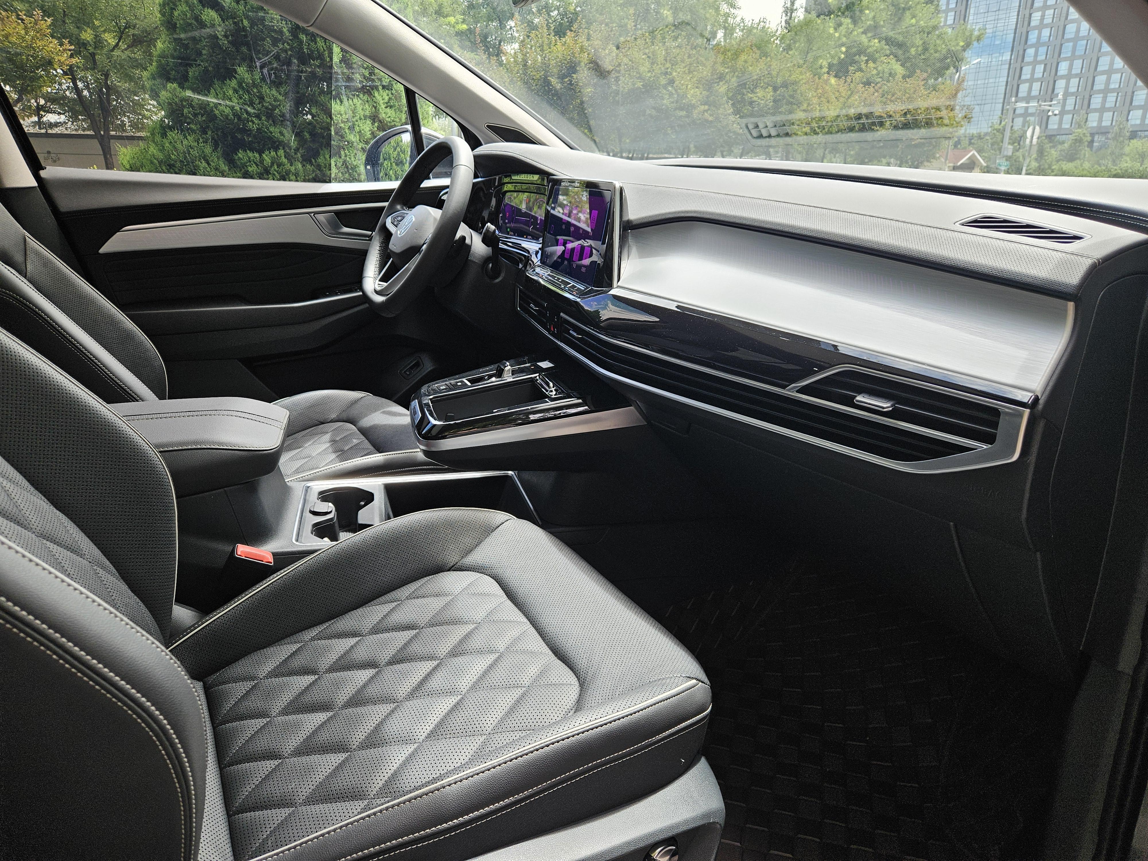 Volkswagen Lamando 2022 thumb 8