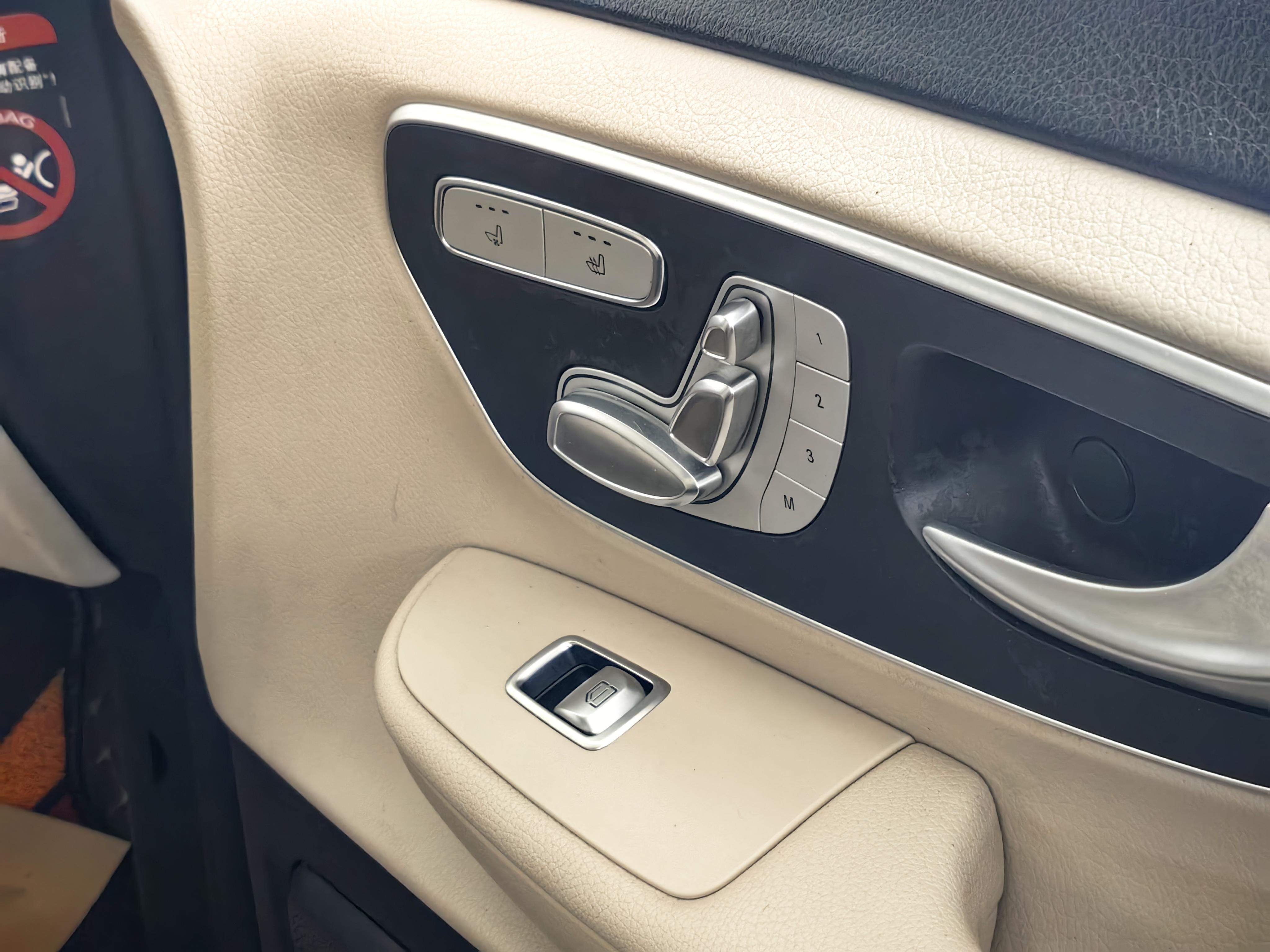 Mercedes-Benz V-Класс 2020 thumb 3