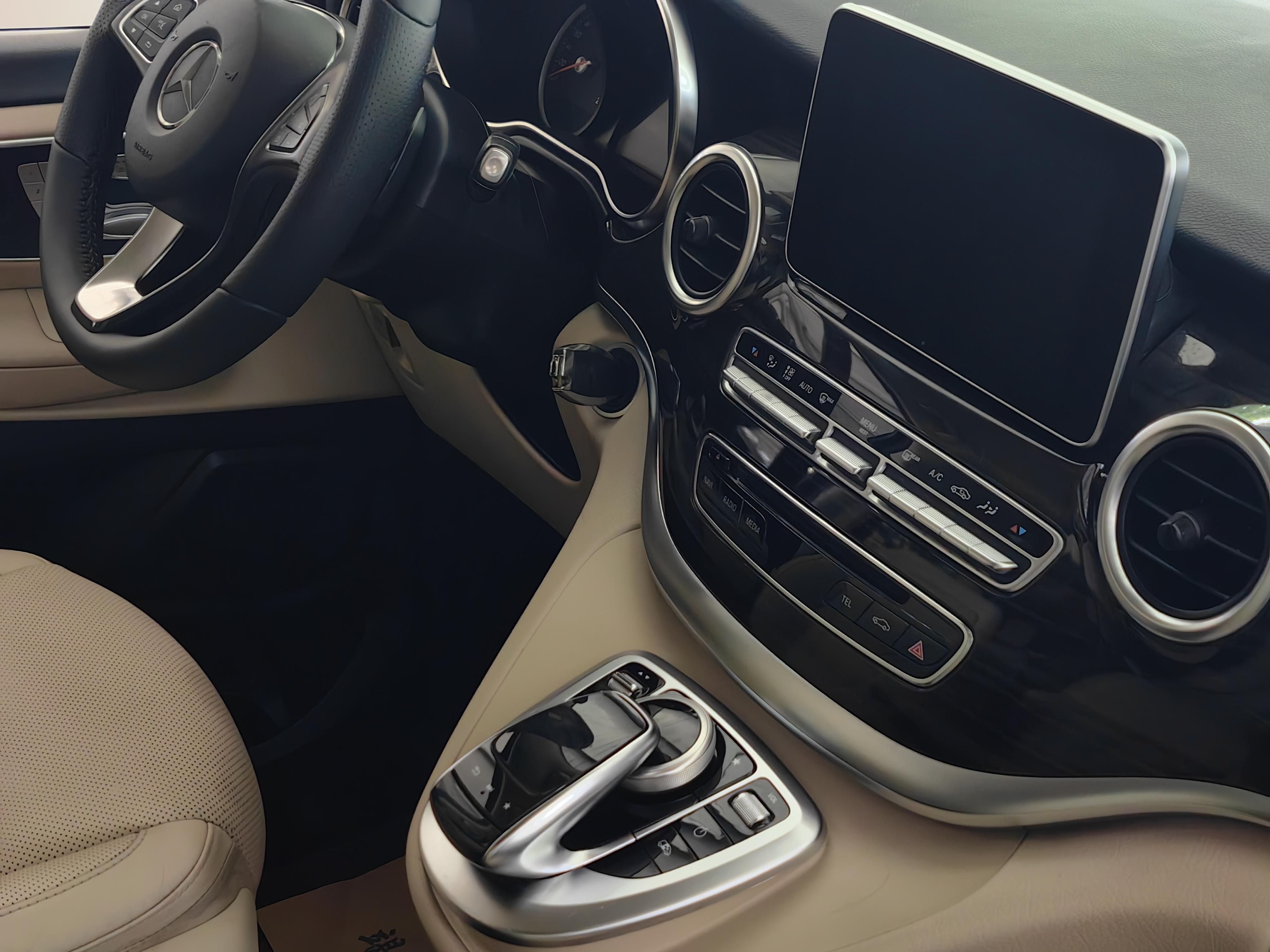 Mercedes-Benz V-Класс 2020 thumb 4