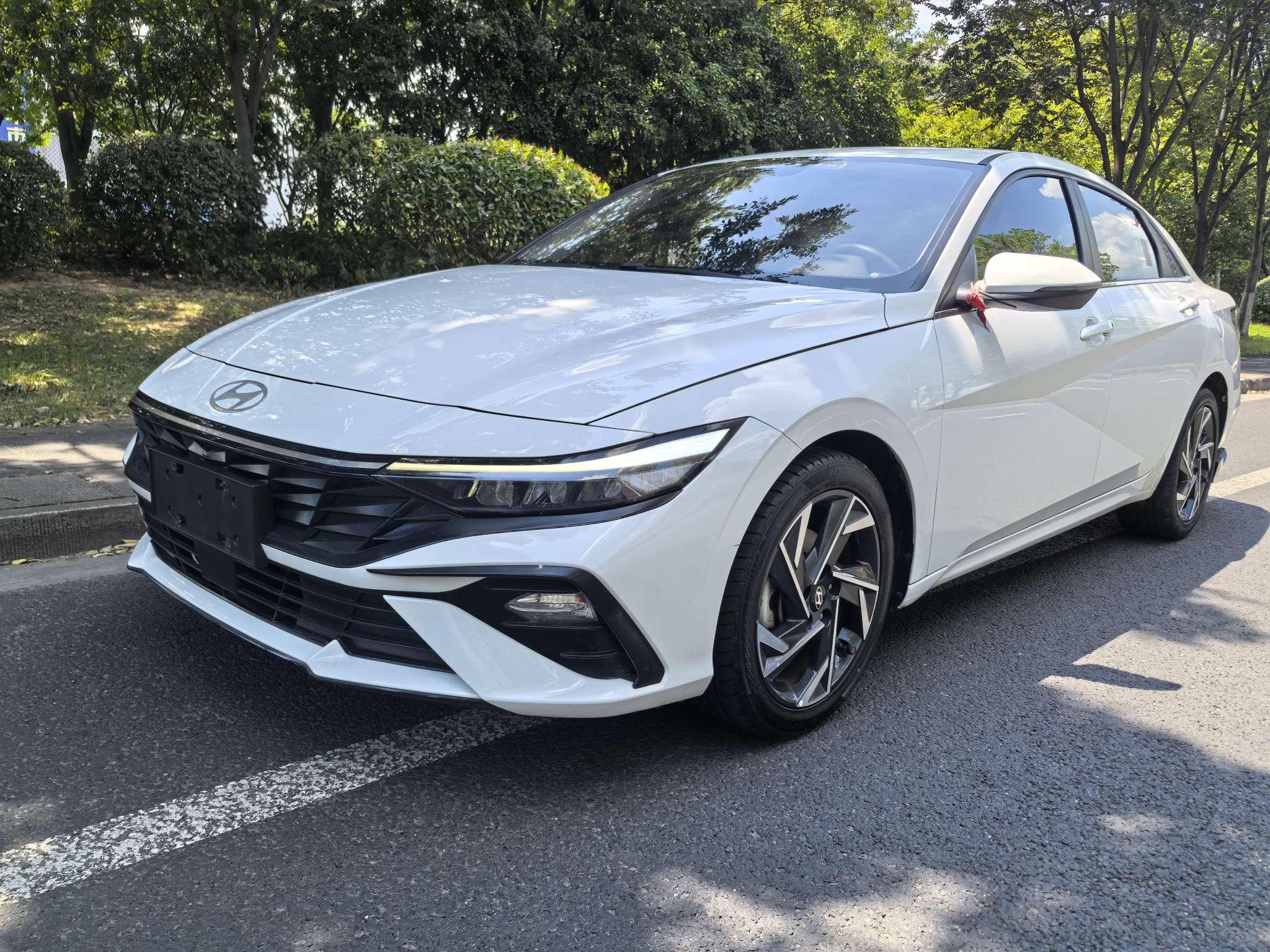 Hyundai Elantra 2023 thumb 9