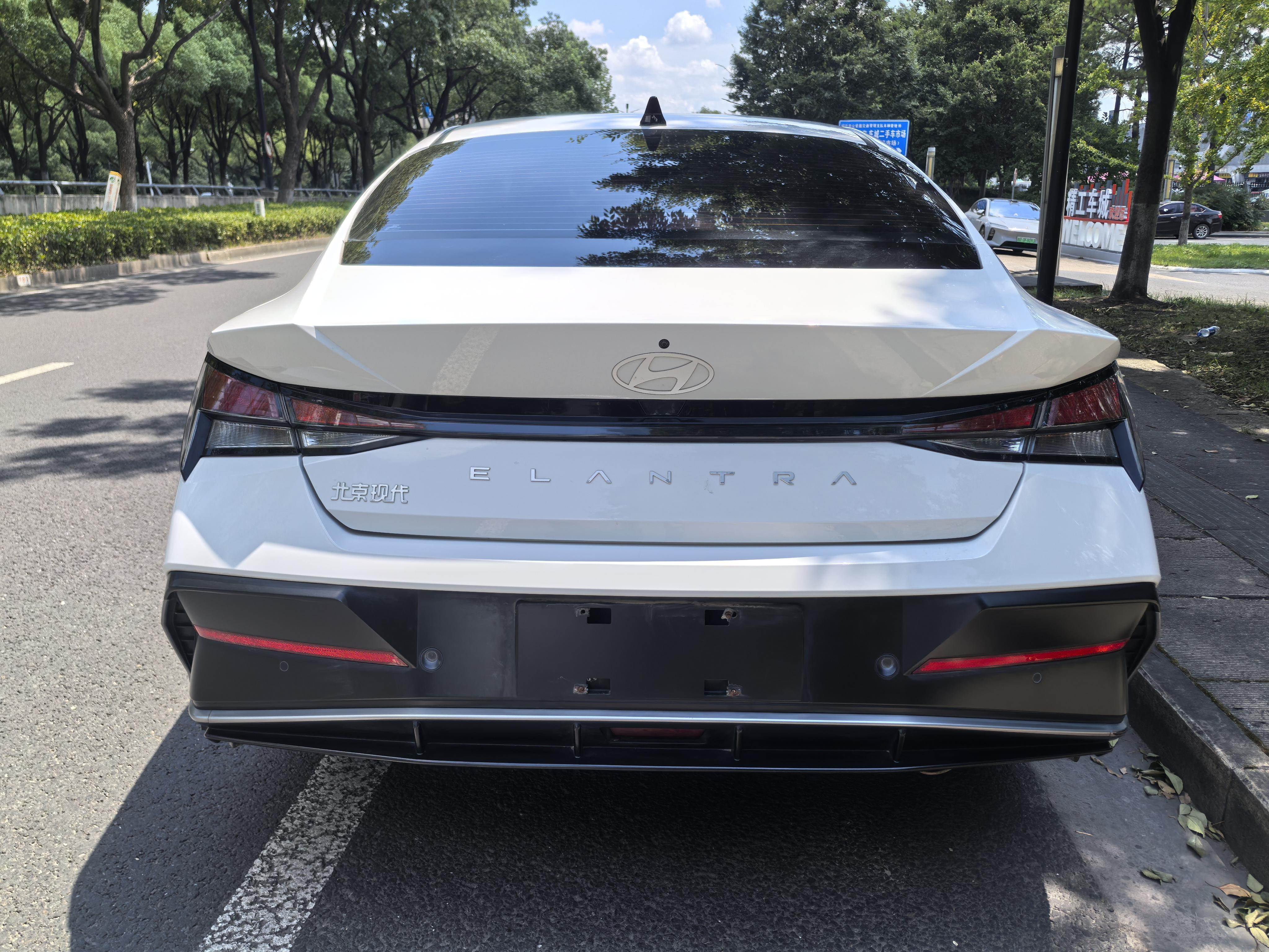 Hyundai Elantra 2023 thumb 12
