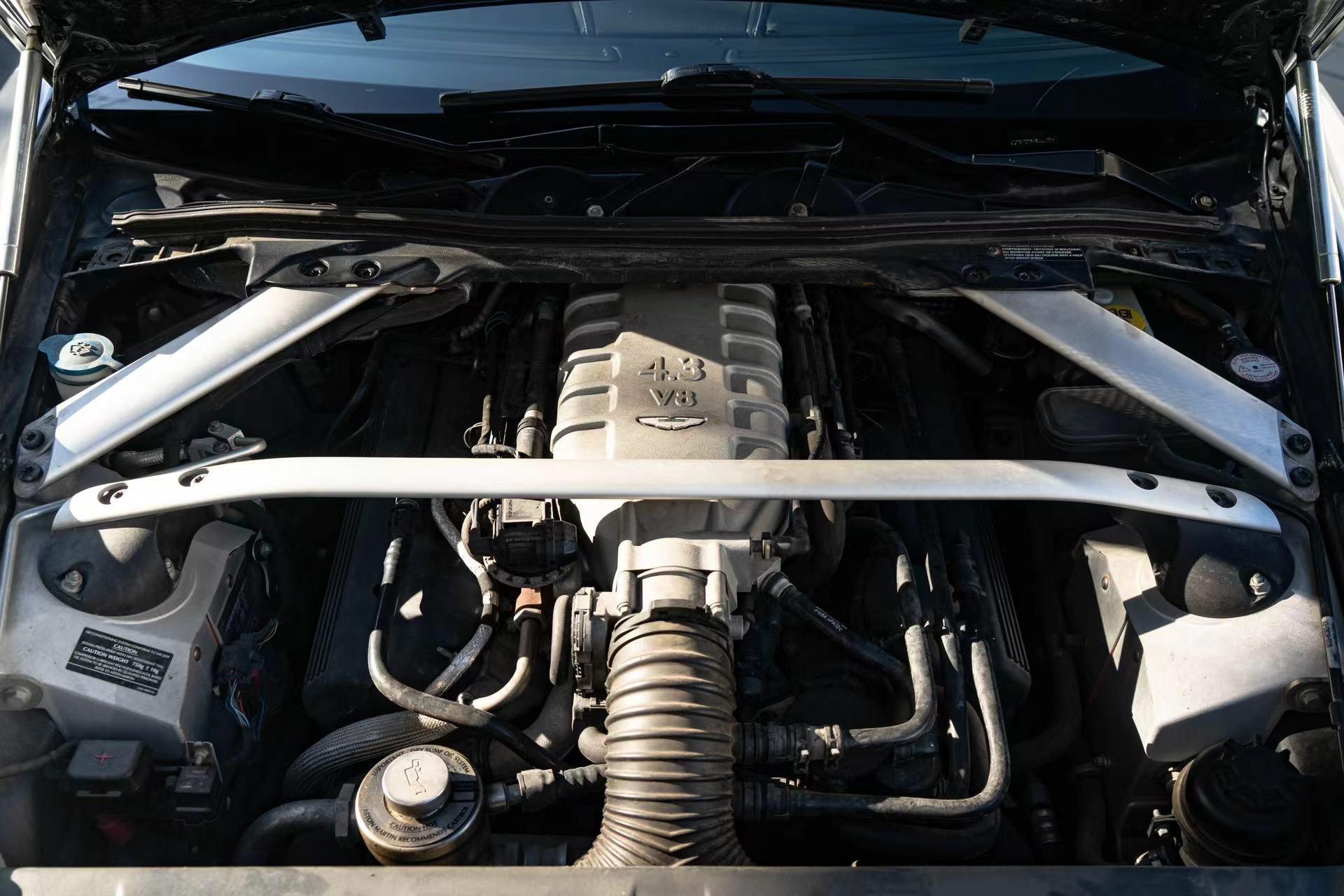 Aston Martin Vantage 4.0T V8 2007 thumb 5