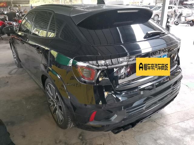 Lynk & Co 02 Hatchback 2021 thumb 2