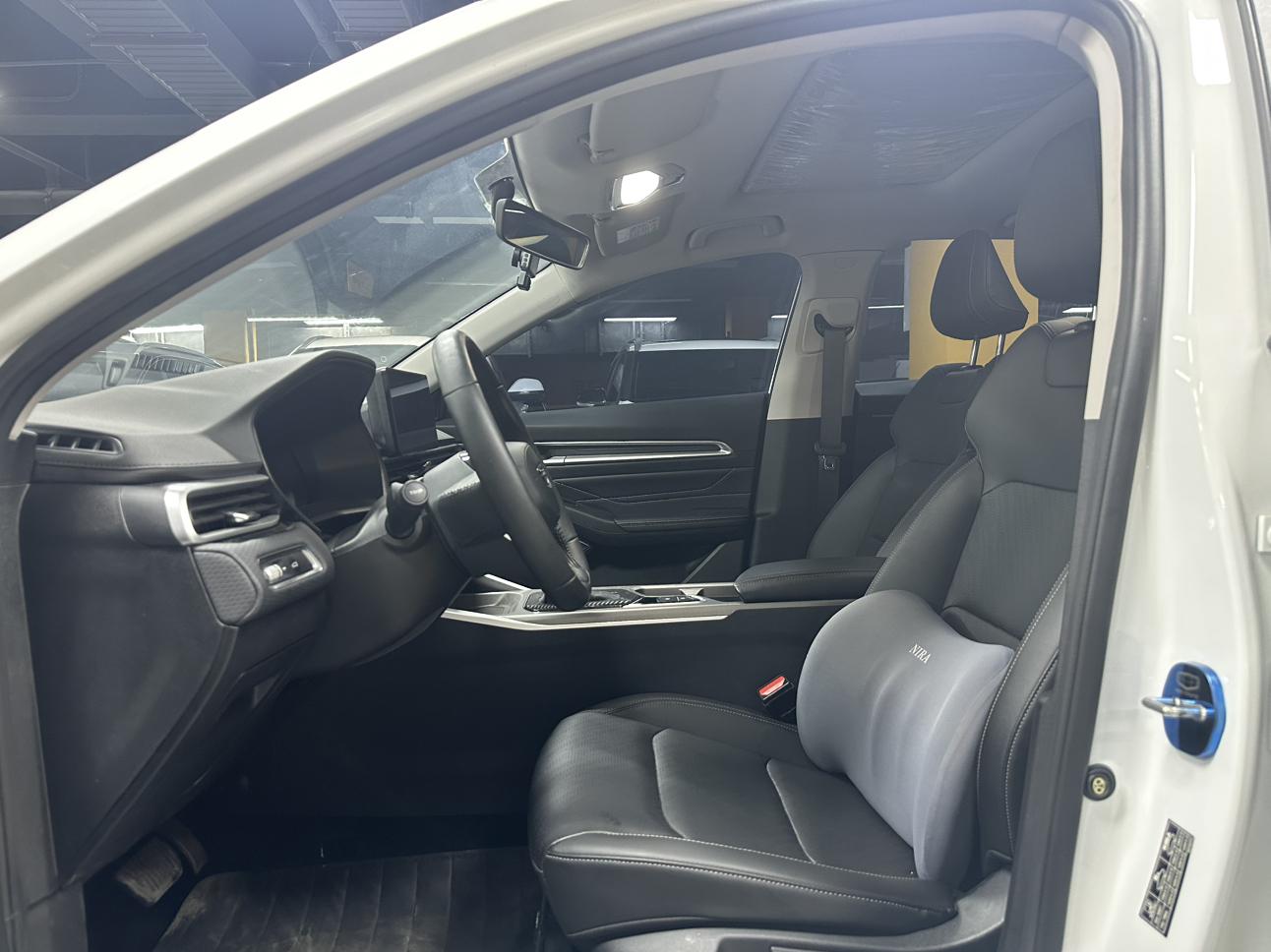 Geely Emgrand 2022 thumb 11