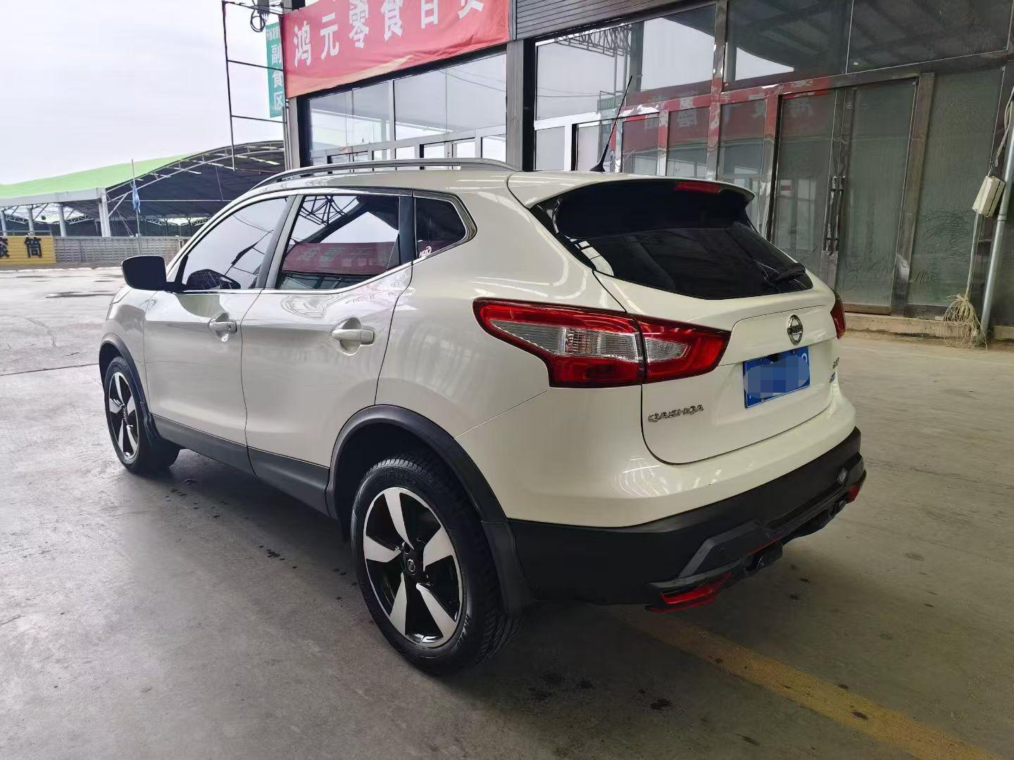 Nissan Qashqai+2 2017 thumb 3