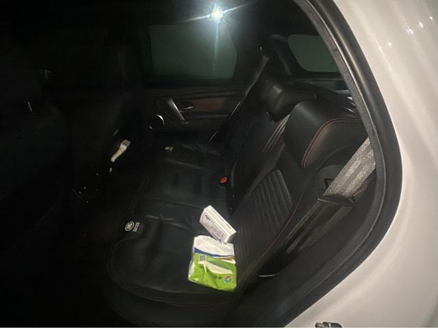 Land Rover Discovery Sport 2021 thumb 10