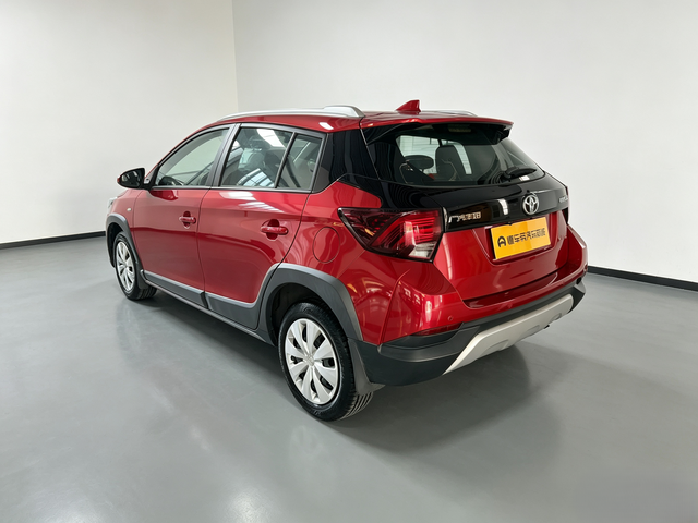 Toyota Yaris 2021 thumb 3