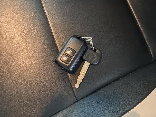 Toyota Yaris 2021 thumb 9