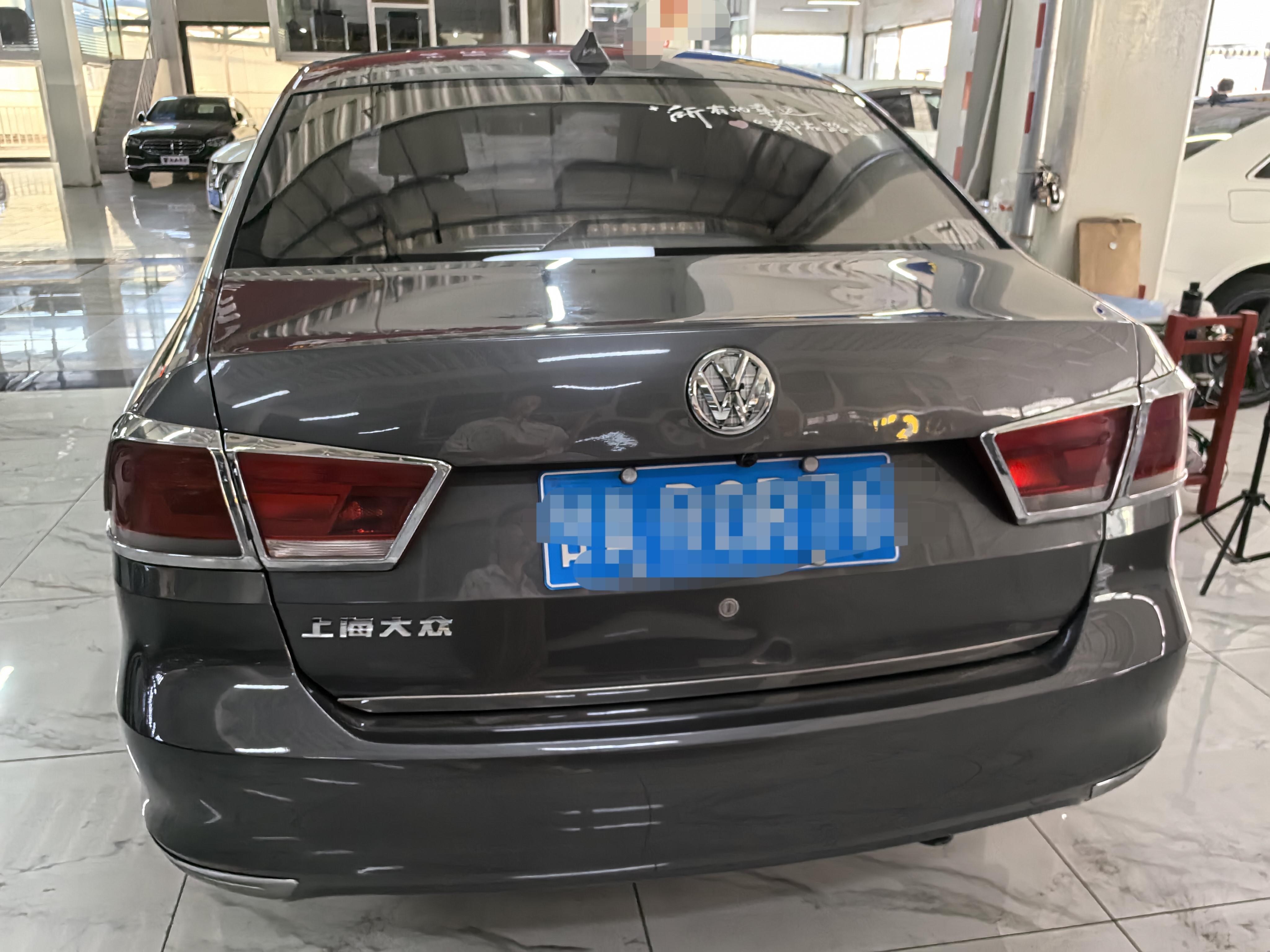 Volkswagen Santana 2013 thumb 3