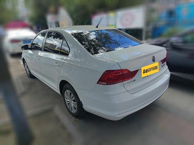 Volkswagen Santana 2019 thumb 2