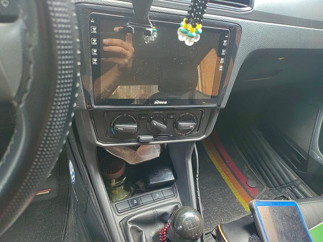 Volkswagen Santana 2019 thumb 6