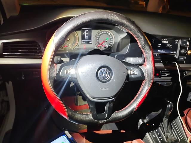Volkswagen Lavida XR 2018 thumb 5