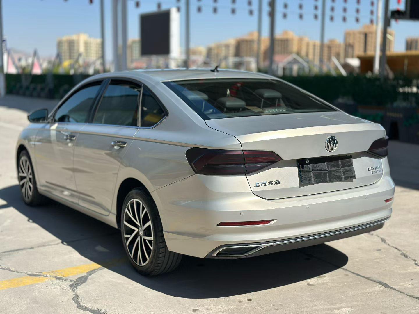 Volkswagen Lavida XR 2019 thumb 2