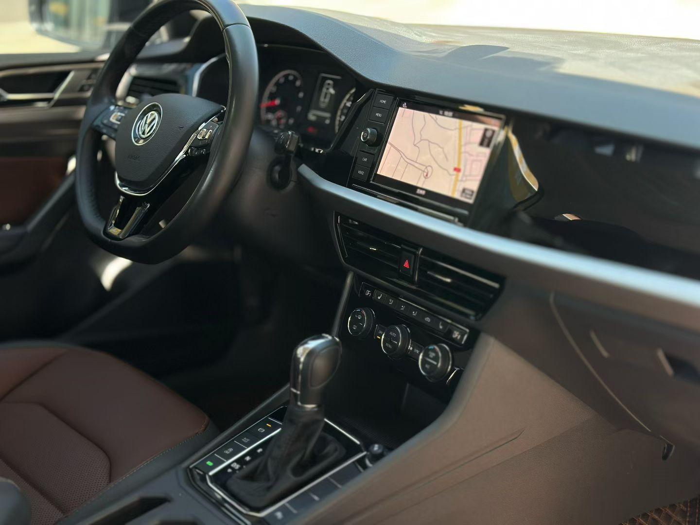 Volkswagen Lavida XR 2019 thumb 7