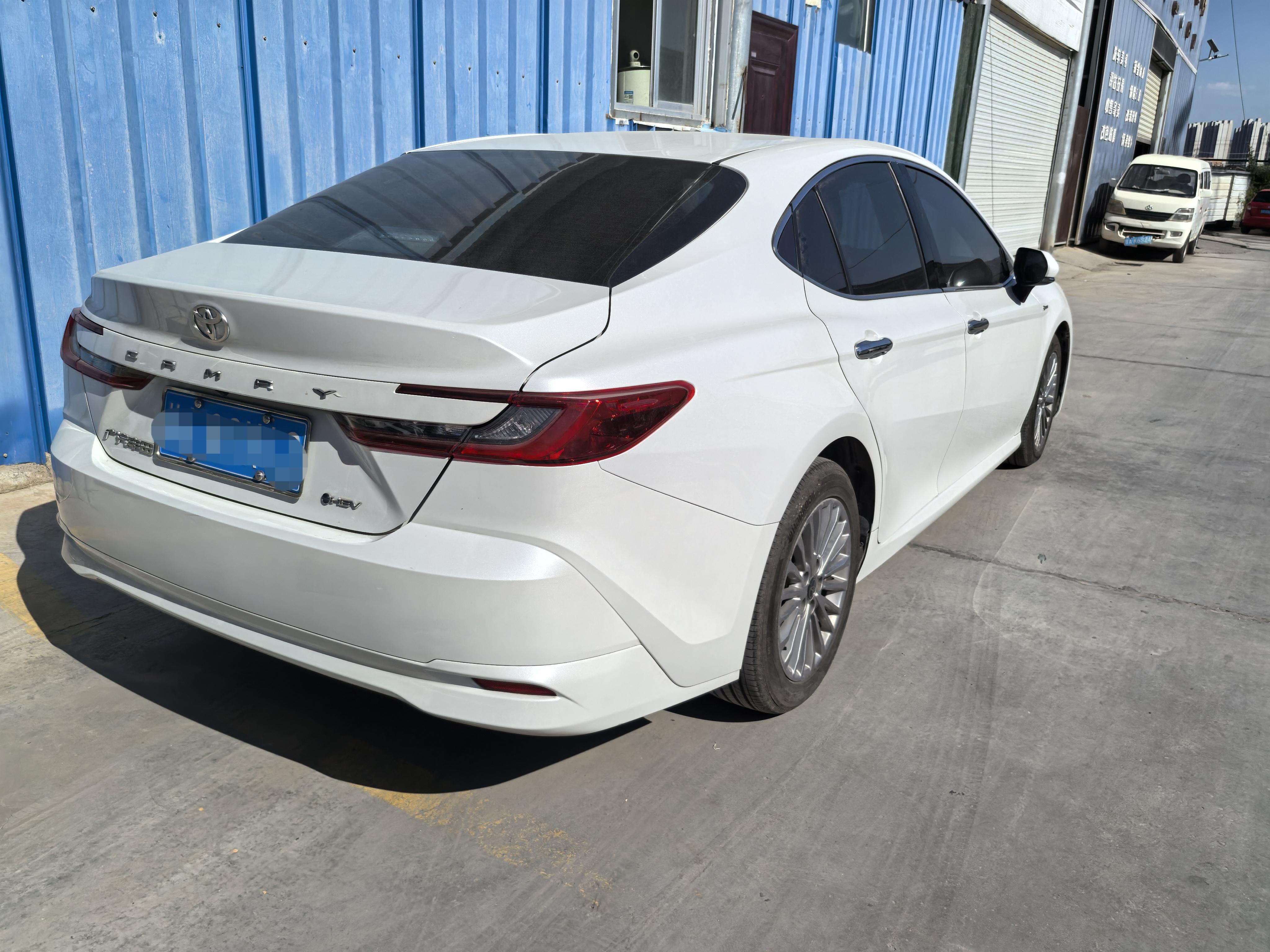 Toyota Camry 2024 thumb 4